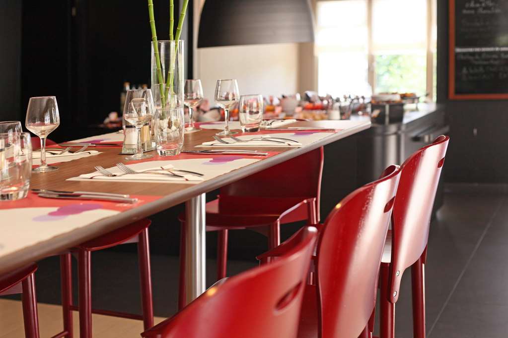 Campanile Saint-Die Restaurant photo